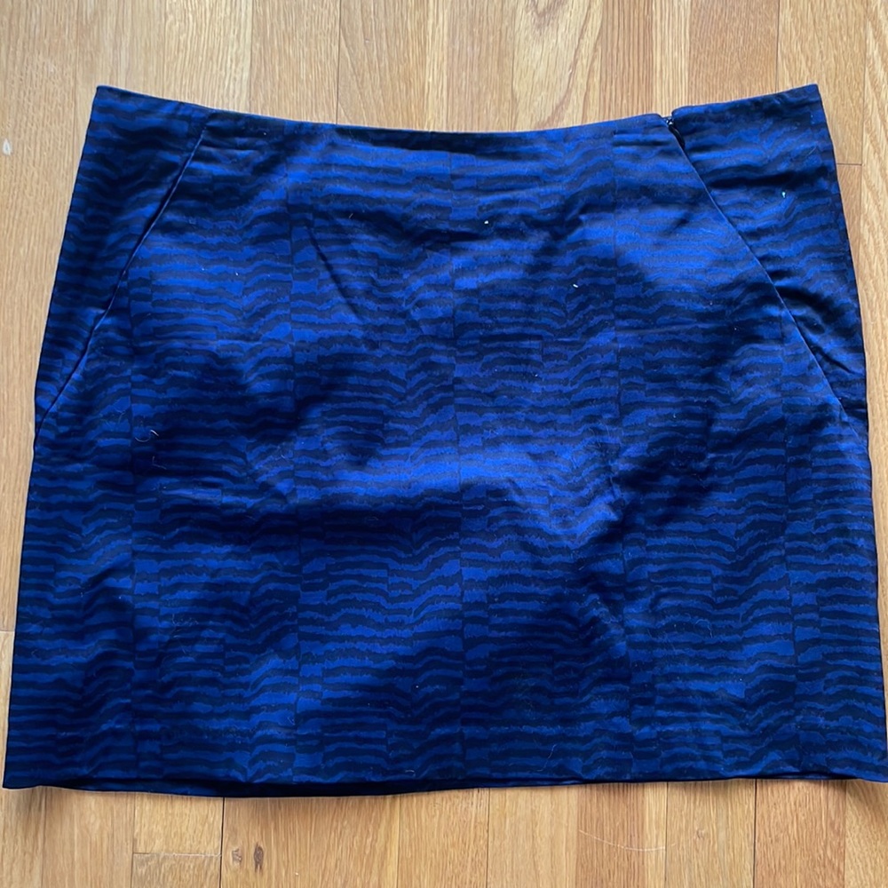 GAP Womens 14 Stretch Navy and Black Mini Skirt w/ Pockets Diagonal Zipper